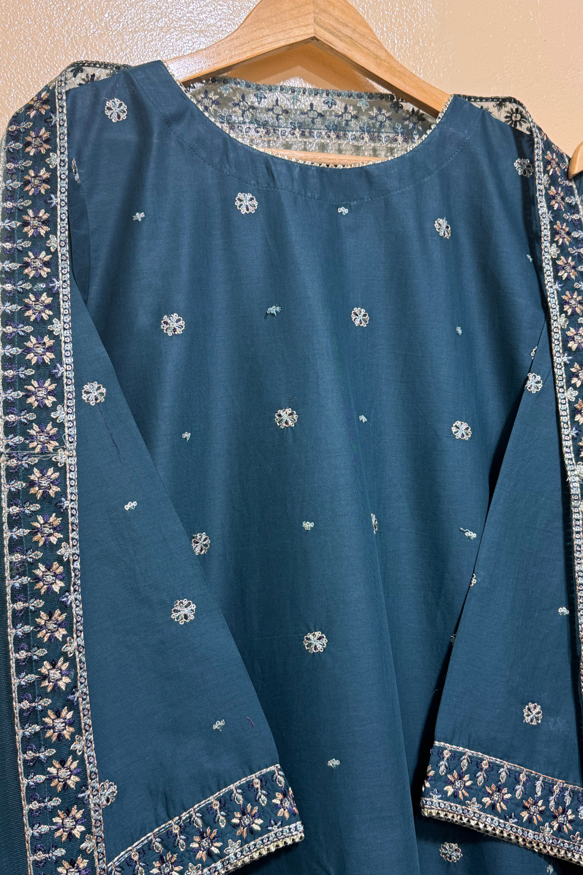 Best Selling - Eloura 3Pc Embroidered Lawn Dress