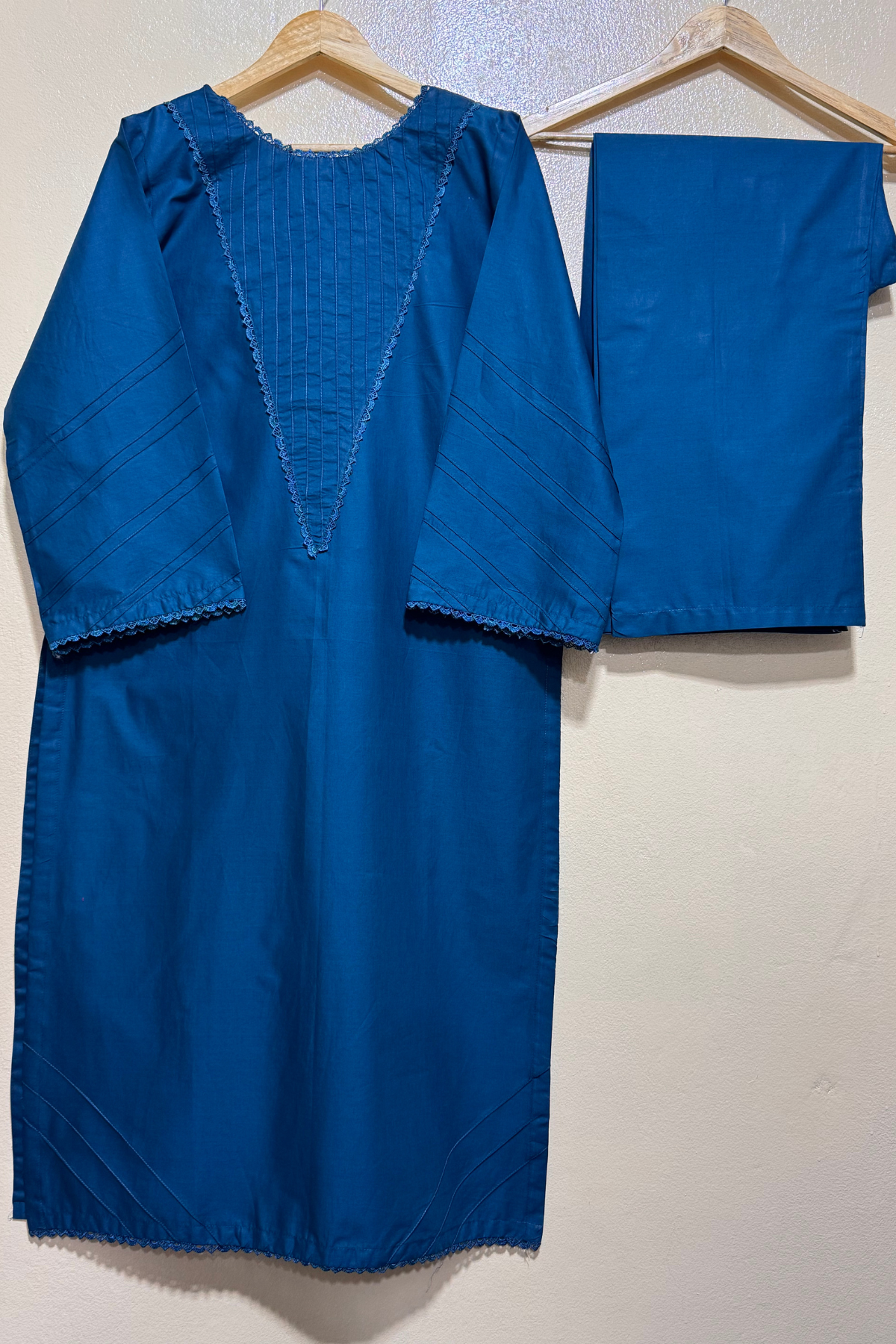 Best Selling - Zarqaa 2Pc Lawn Dress